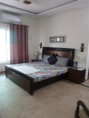 khyber lodge 2 guest house
